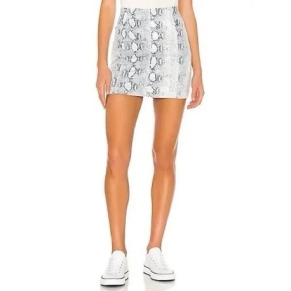 Free People Modern Femme Novelty Mini Snakeskin Skirt in Grey Combo Size 10 - Picture 5 of 16